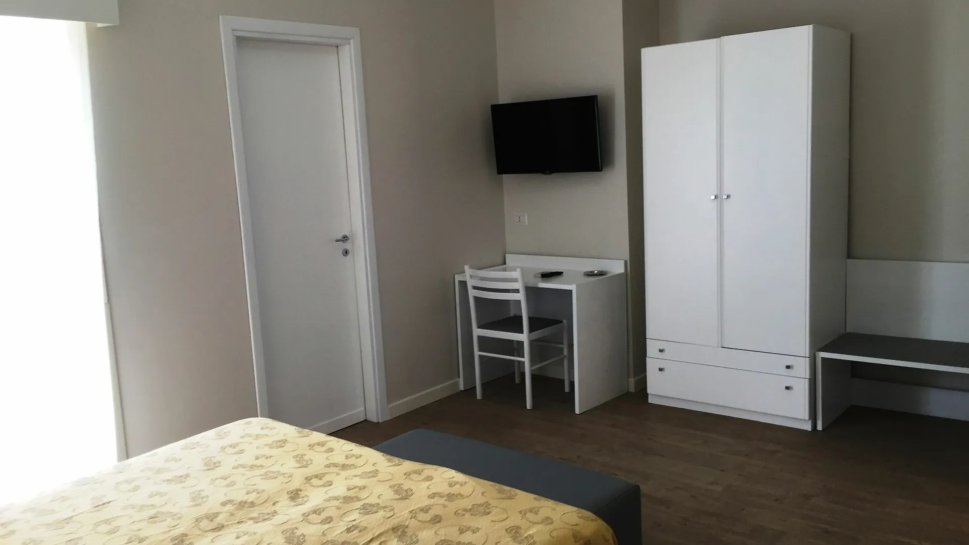 Hotel Costazzurra Museum & Spa San Leone 4*,