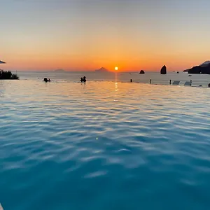 Therasia Sea And - The Leading Of The World ***** Vulcano (Isola)