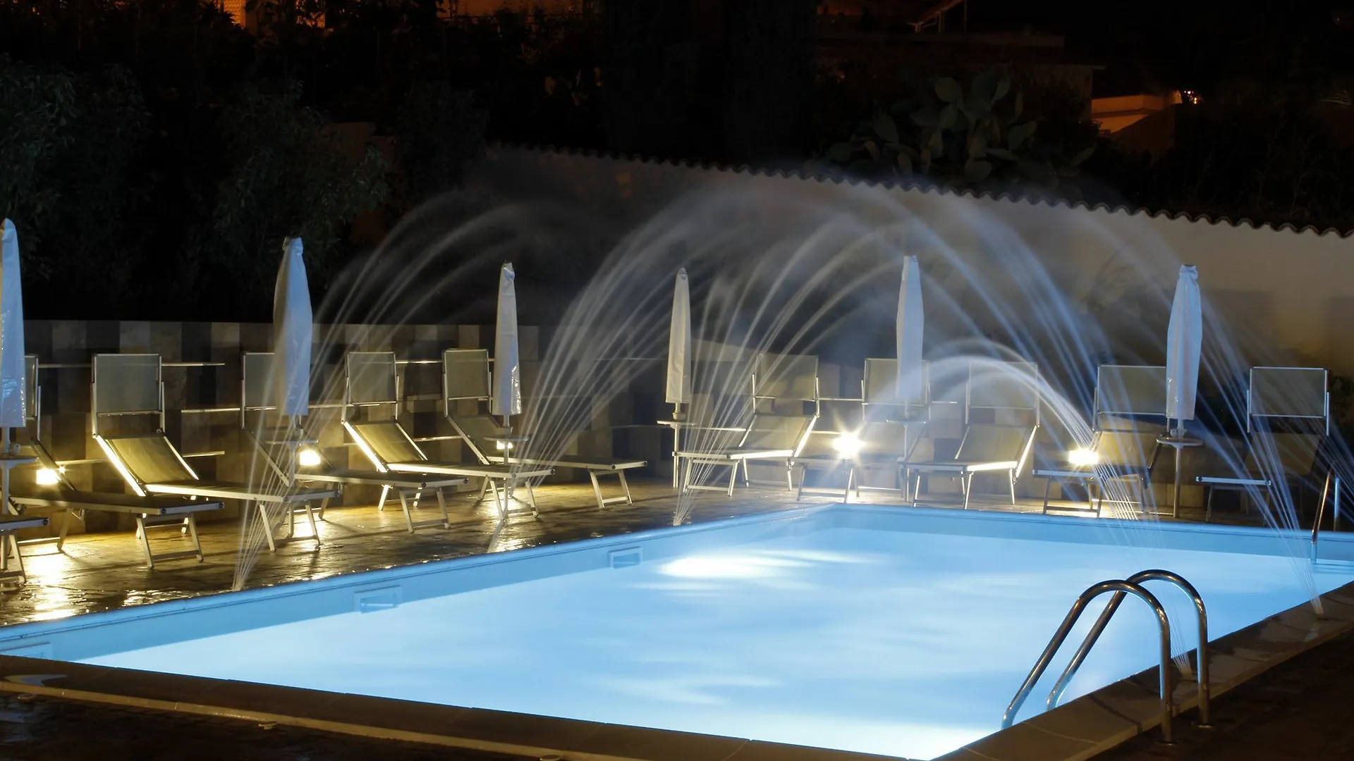 Hotel Costazzurra Museum&Spa San Leone 4*,  Italien